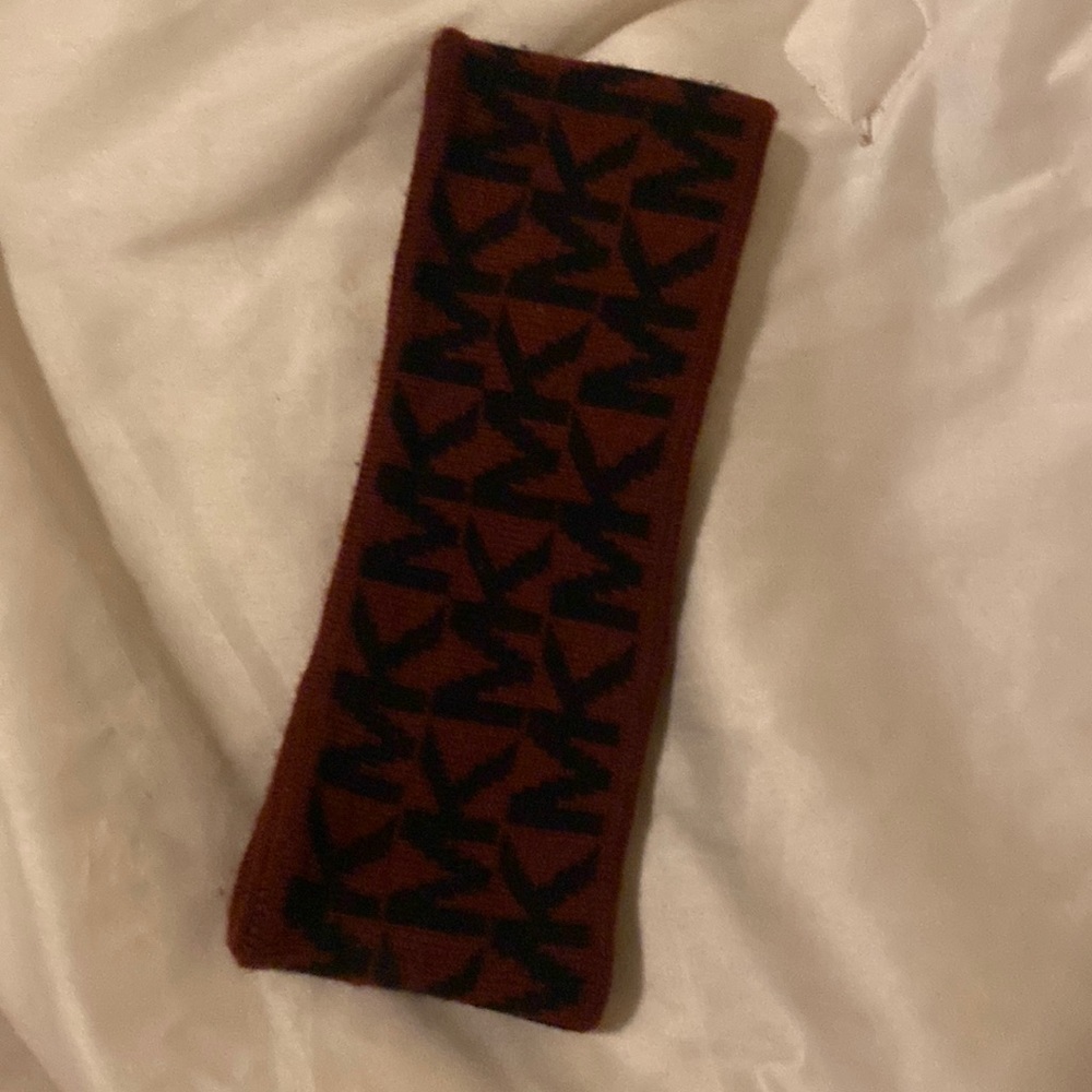Michael korrs head band warmer